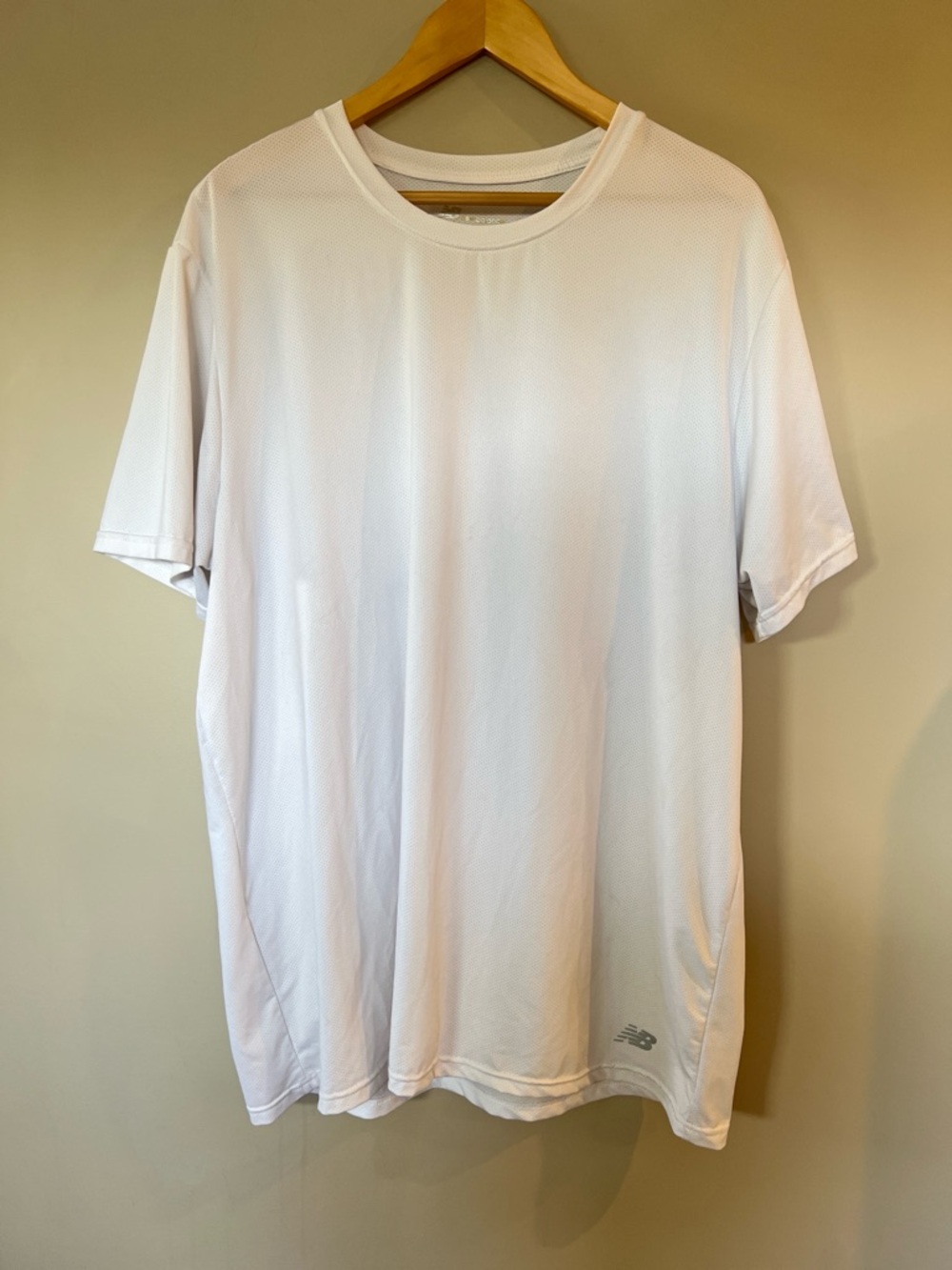 New Balance Men’s White Short-Sleeve Performance Tee
